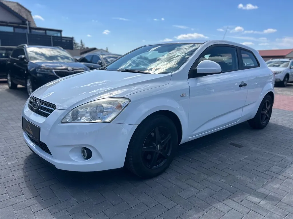 Kia pro cee'd / ProCeed