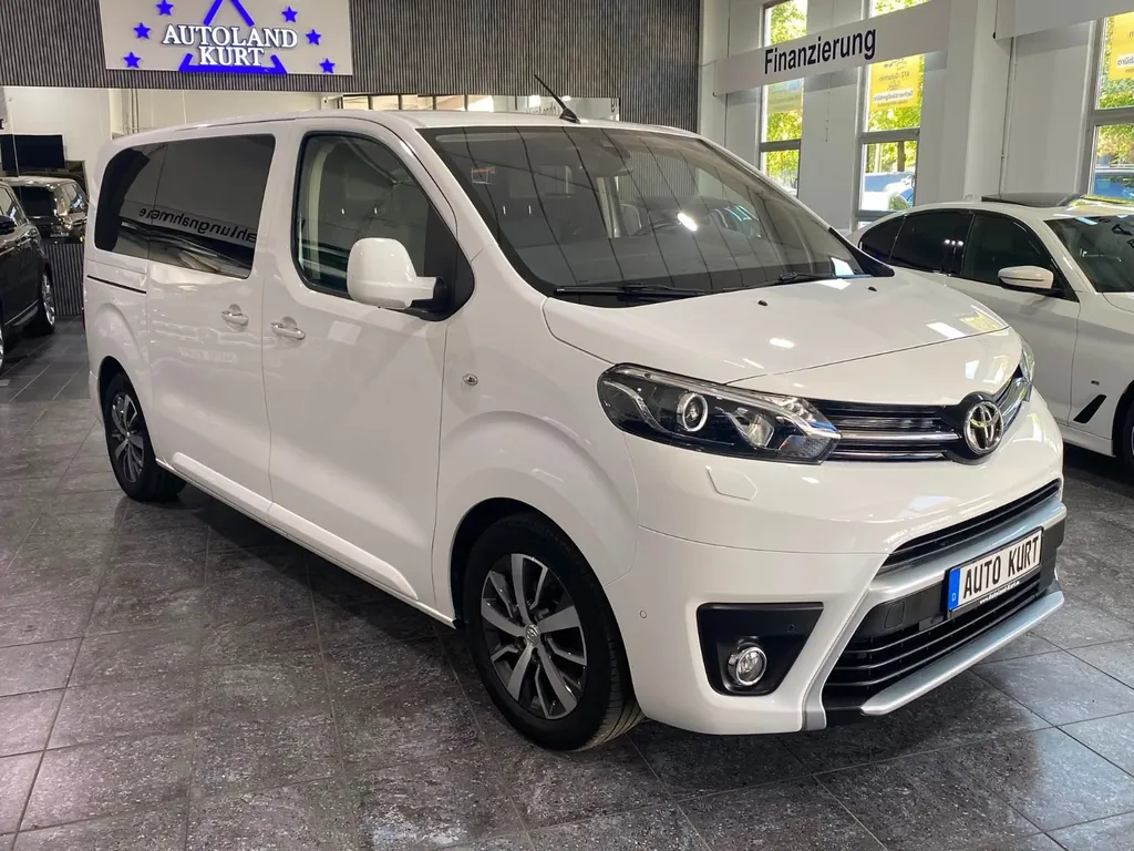 Toyota Proace (Verso)