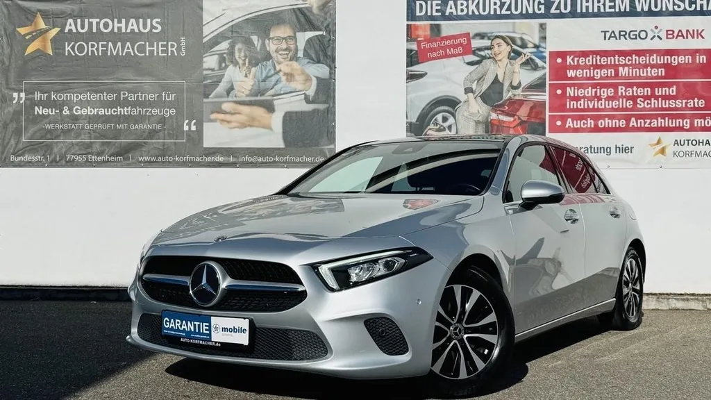 Mercedes-Benz A 200