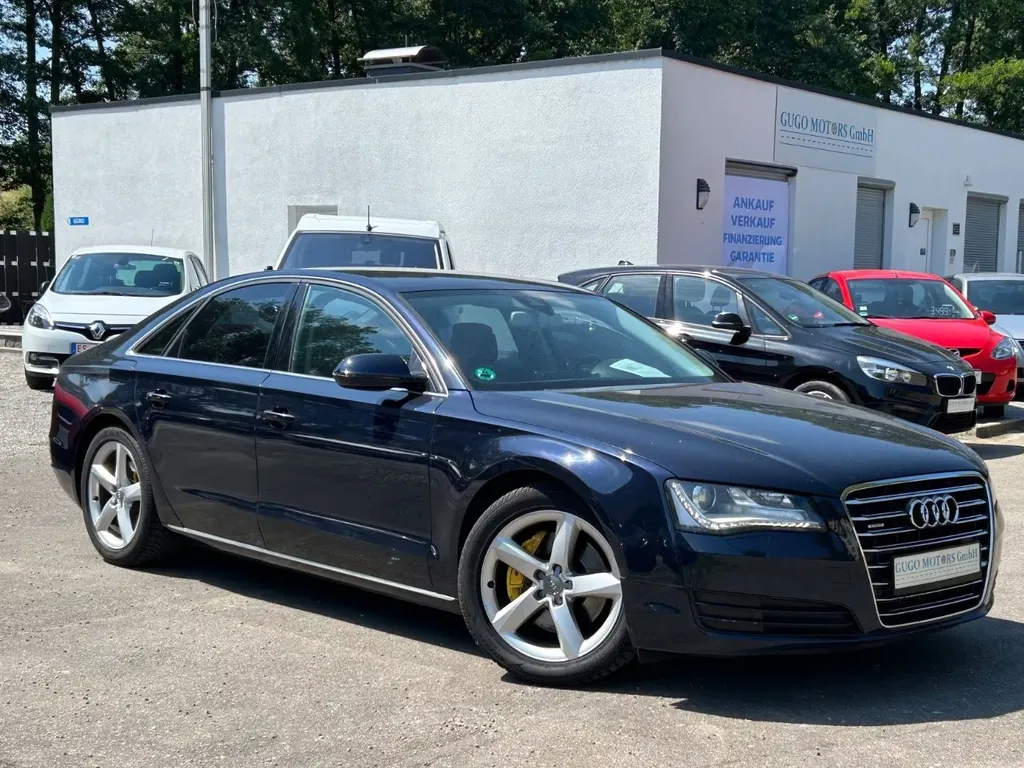 Audi A8