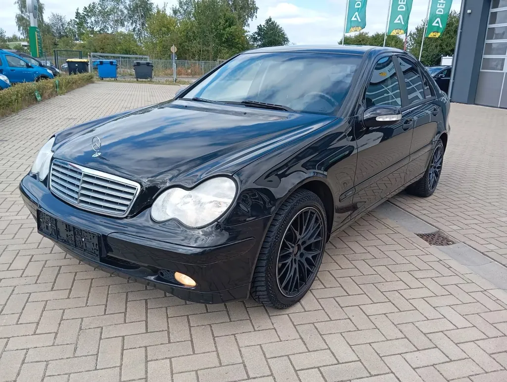 Mercedes-Benz C 180