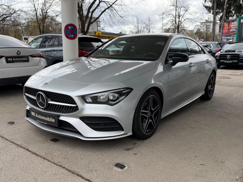 Mercedes-Benz CLA 200