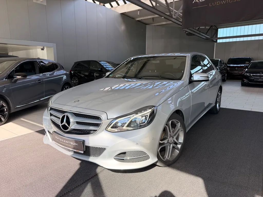 Mercedes-Benz E 200
