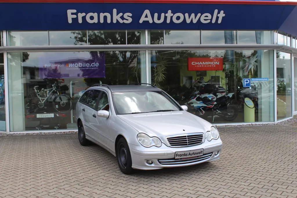 Mercedes-Benz C 220