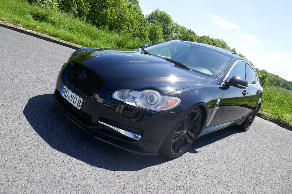 Jaguar XF