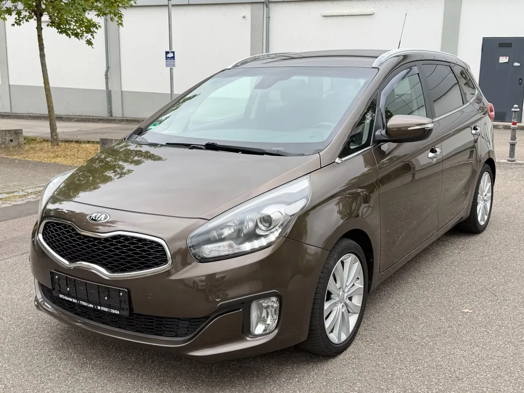 Kia Carens