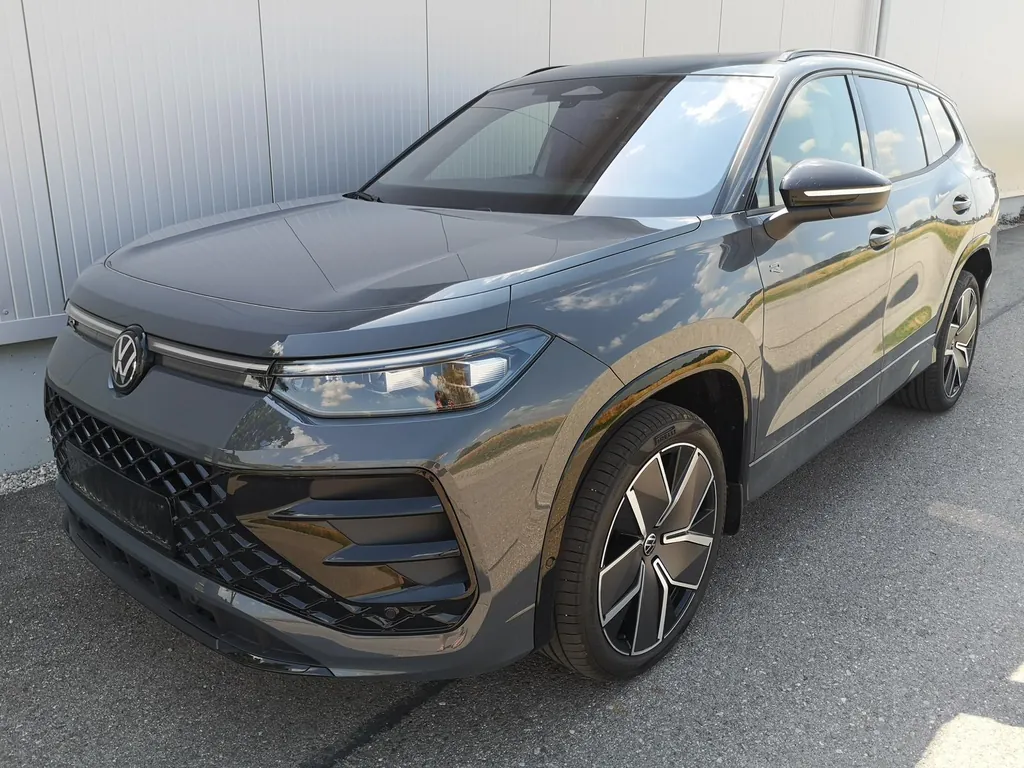 VW Tayron