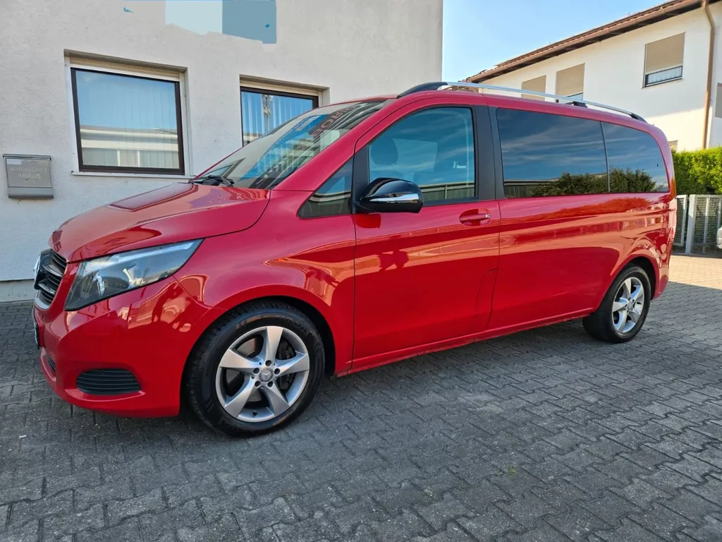 Mercedes-Benz V 250