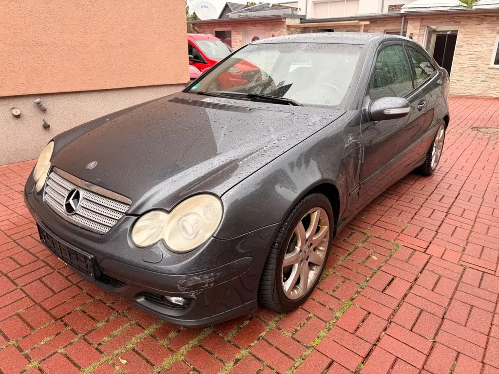 Mercedes-Benz C 180