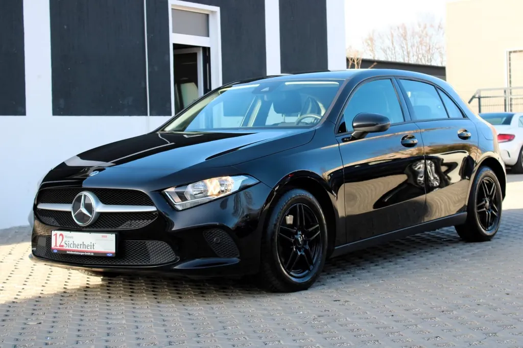 Mercedes-Benz A 180
