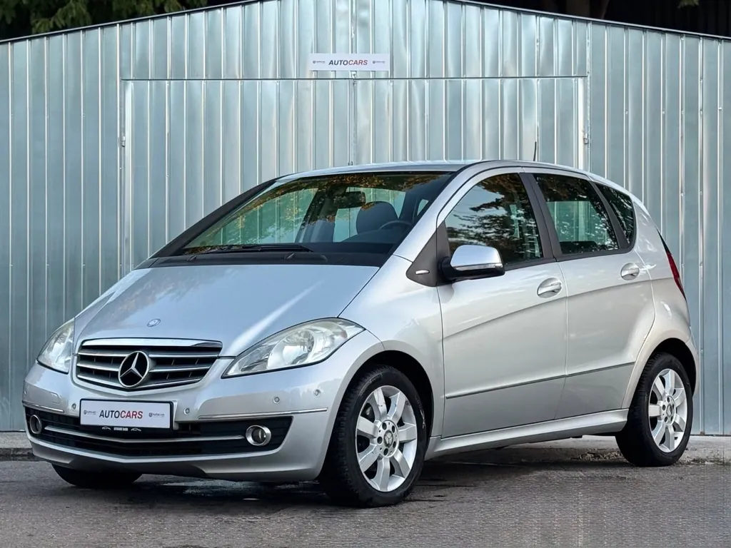 Mercedes-Benz A 180