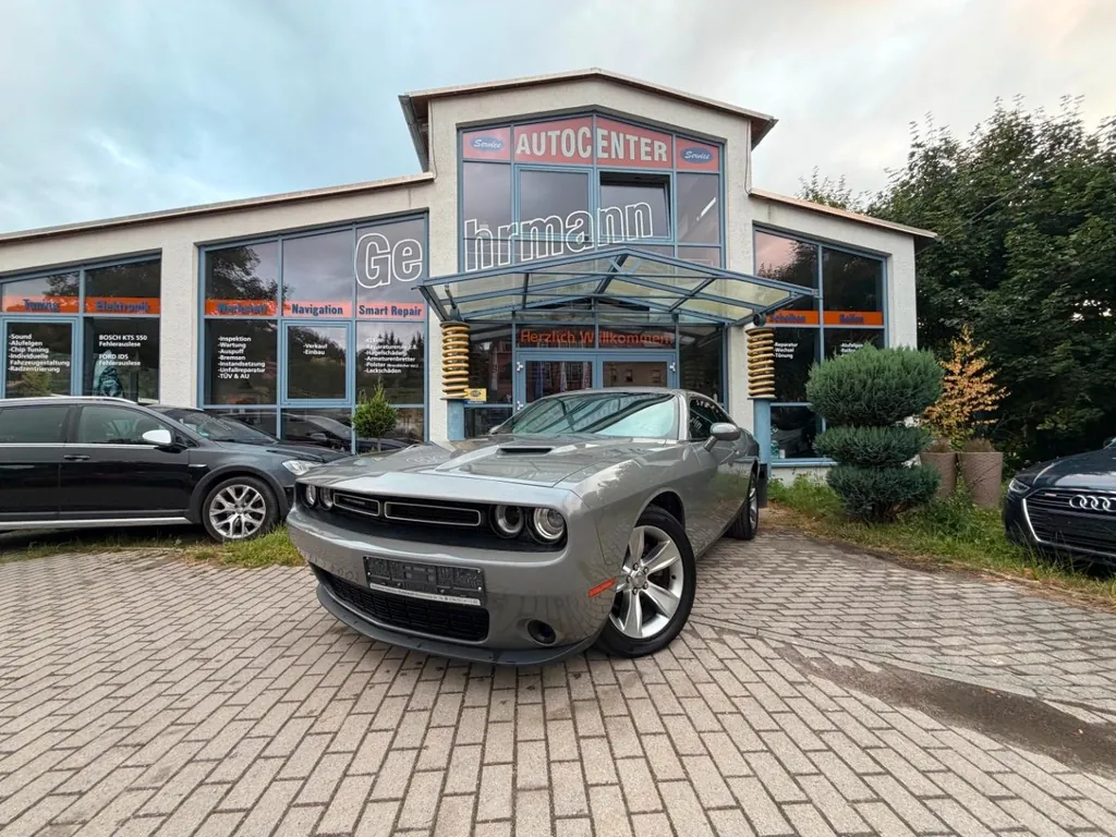 Dodge Challenger
