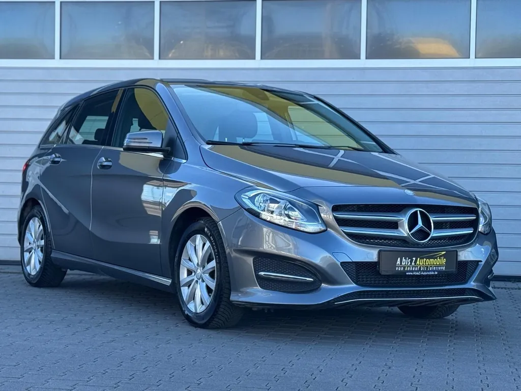 Mercedes-Benz B 220