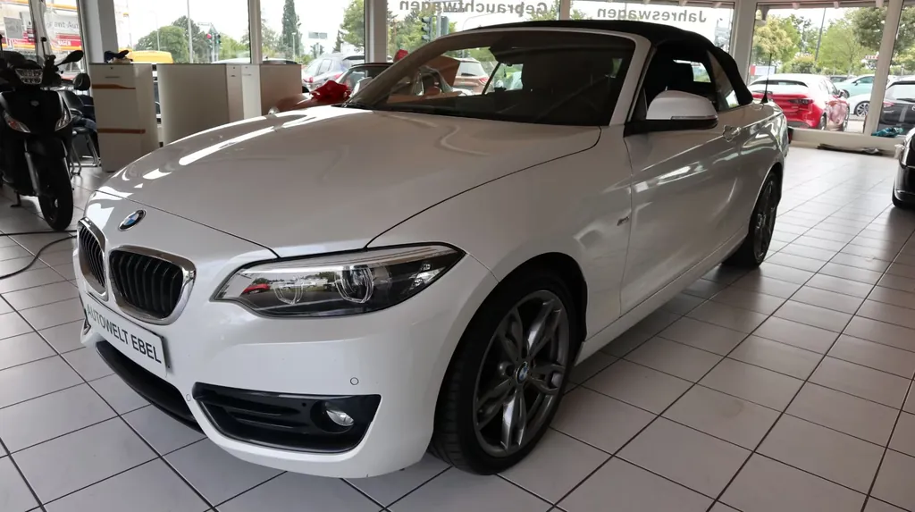 BMW 220