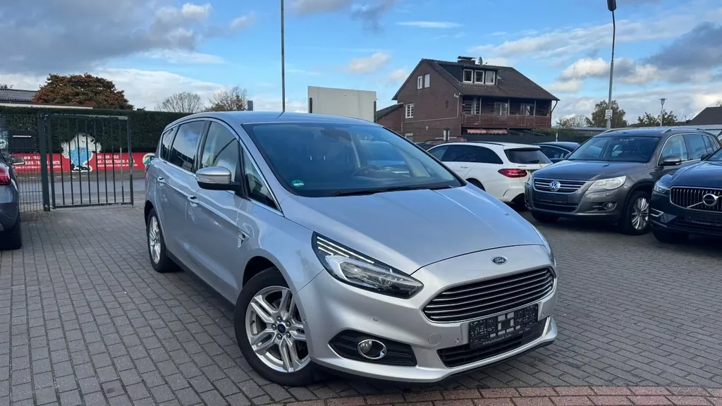 Ford S-Max