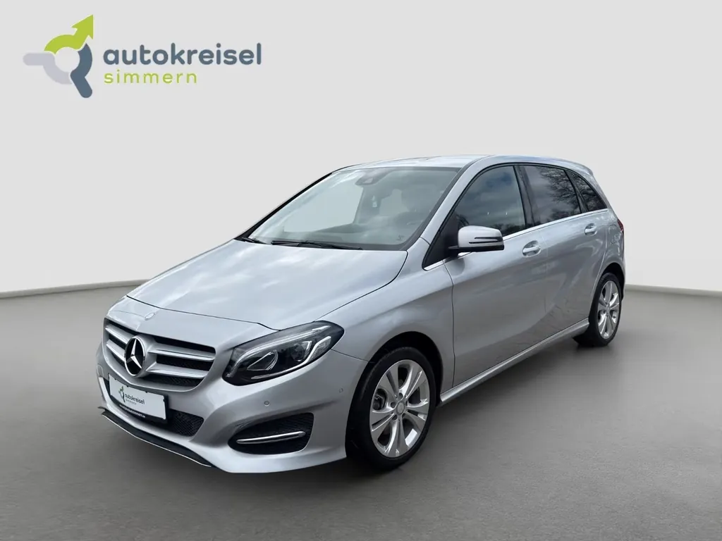 Mercedes-Benz B 200