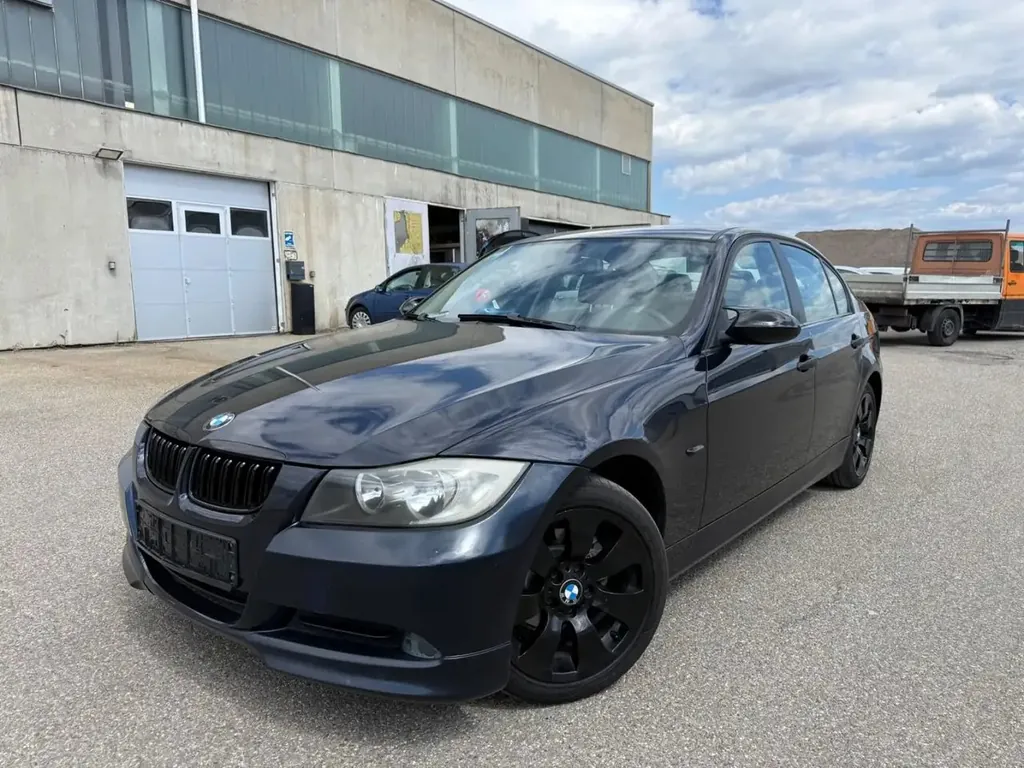BMW 318 i*KLIMA*SHZ*Bremsen Neu* Tüv 02/27*