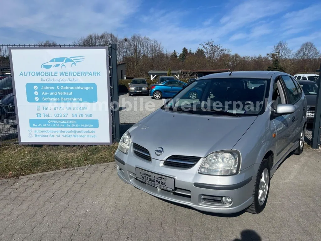 Nissan Almera