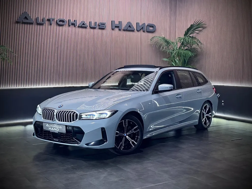 BMW 320