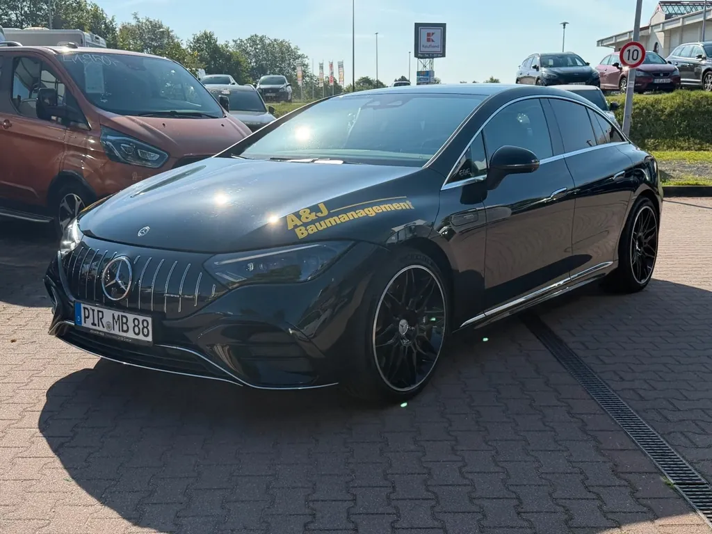 Mercedes-Benz EQE