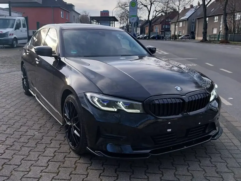 BMW 330 330 i Advantage
