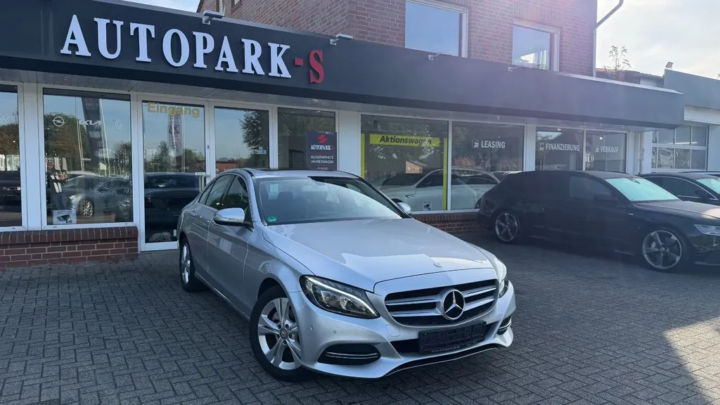 Mercedes-Benz C 180