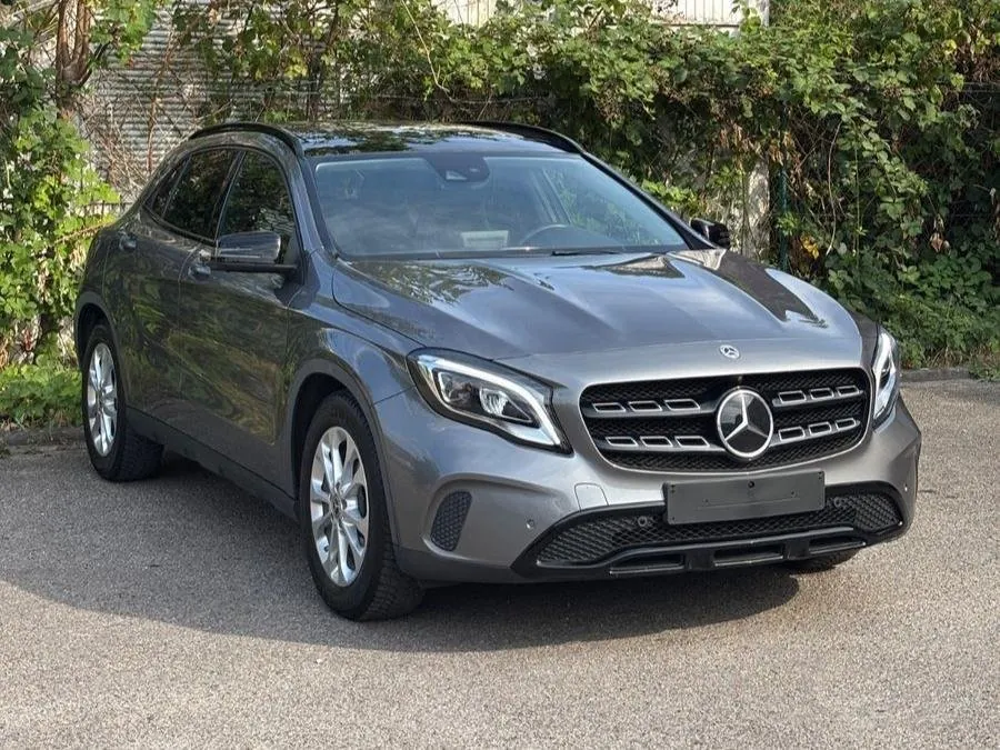 Mercedes-Benz GLA 250
