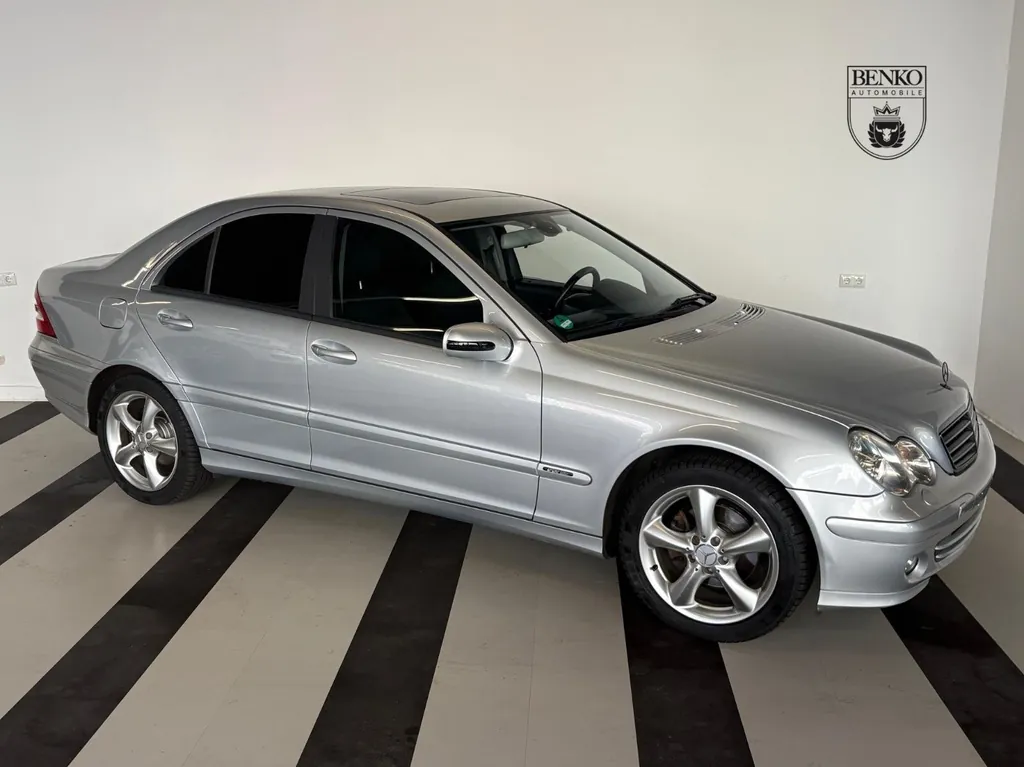 Mercedes-Benz C 180