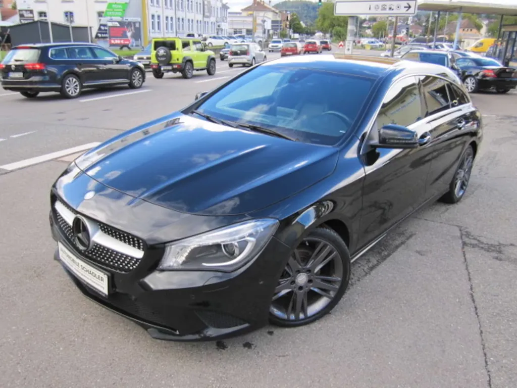 Mercedes-Benz CLA 220 Shooting Brake