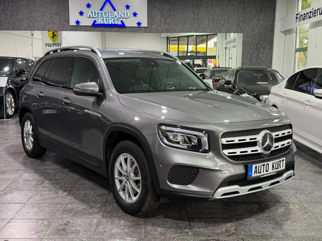 Mercedes-Benz GLB 200