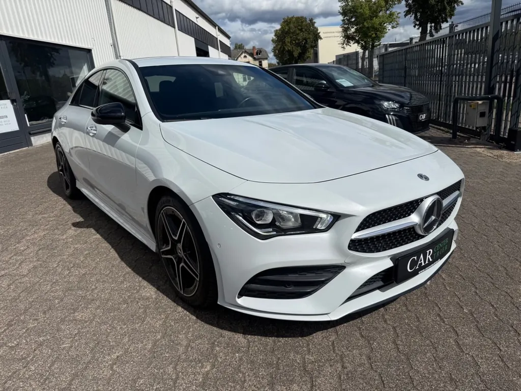 Mercedes-Benz CLA 180