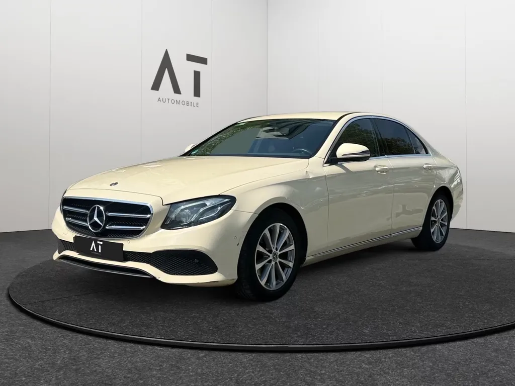 Mercedes-Benz E 220