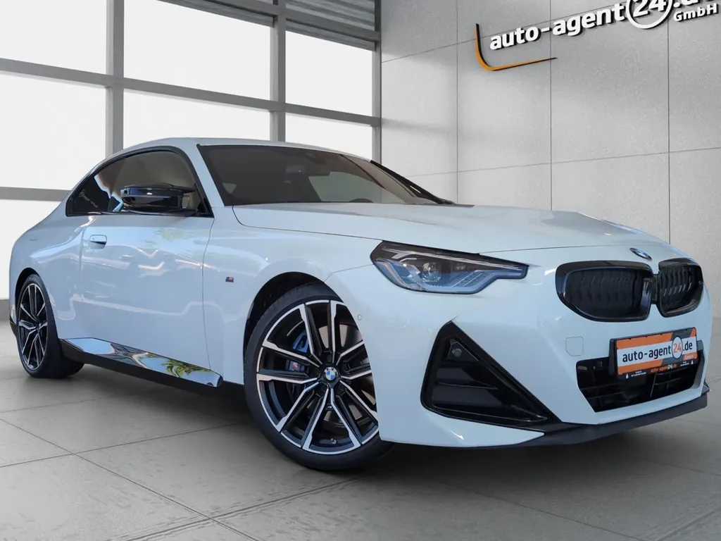 BMW M240i