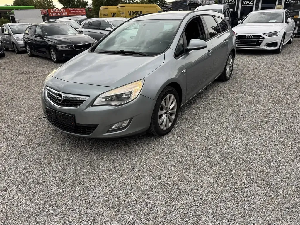 Opel Astra 150 Jahre Opel Astra KLIMA!SITZHEIZUNG!!LENRADHEIZUNG!PDC