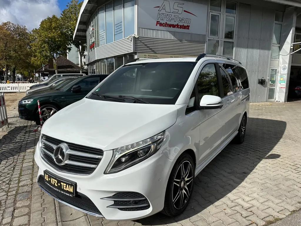 Mercedes-Benz V 250