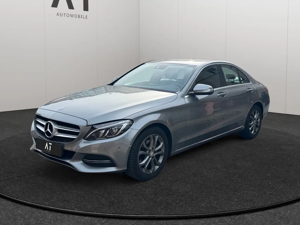 Mercedes-Benz C 220