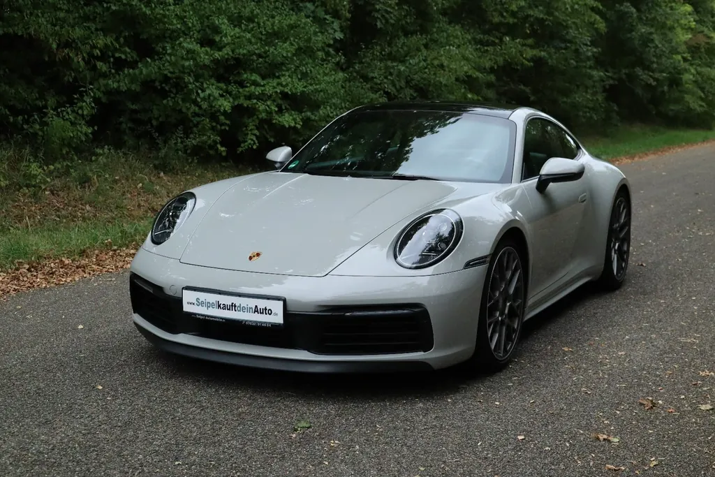 Porsche 992