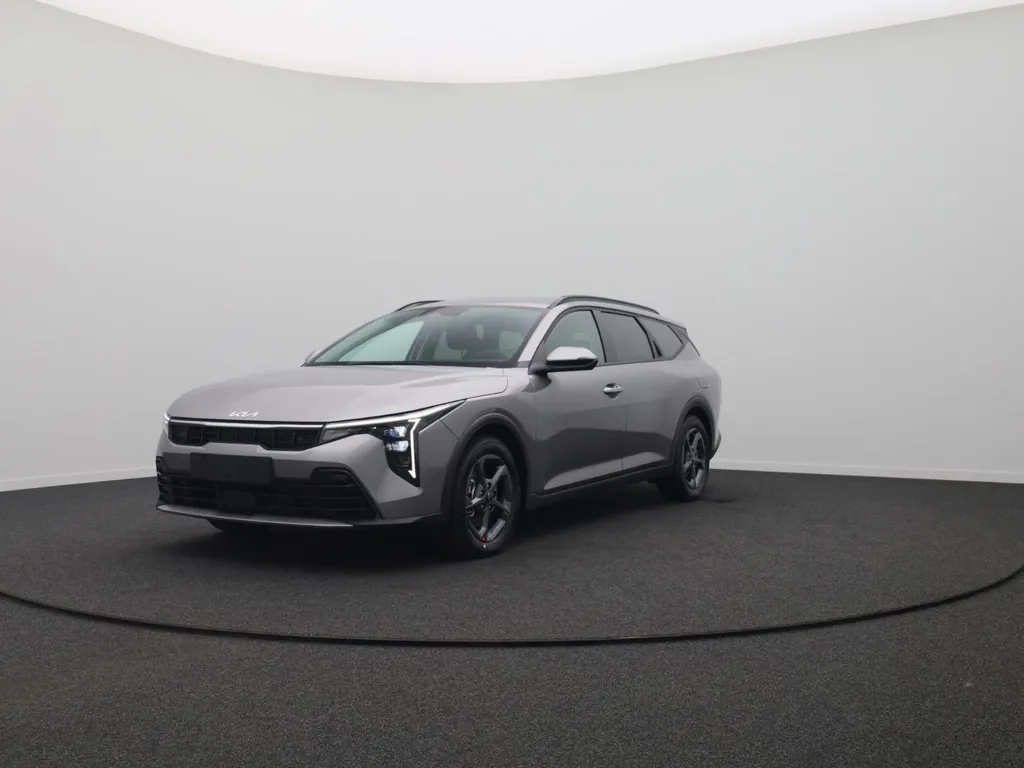 Kia K4