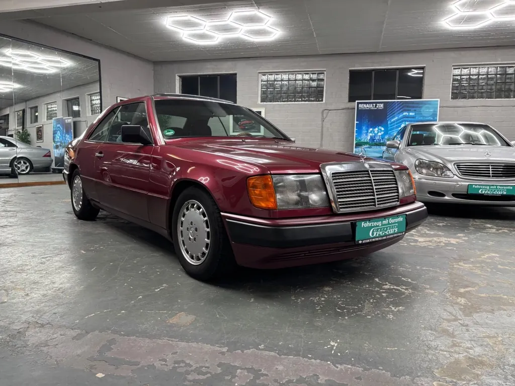 Mercedes-Benz CE 230