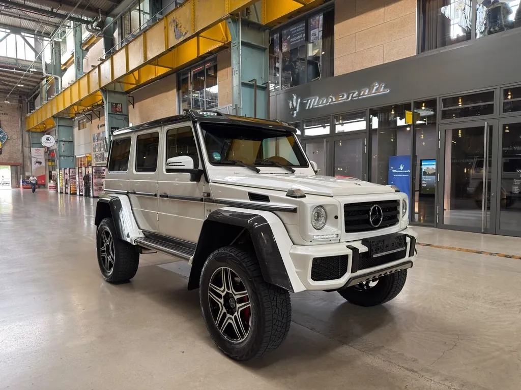 Mercedes-Benz G 500