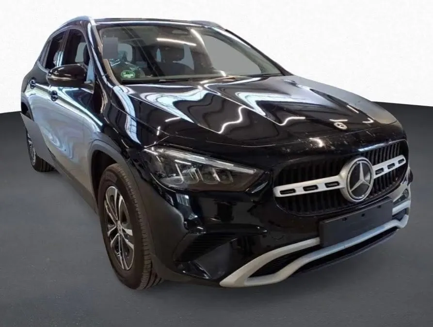 Mercedes-Benz GLA 180