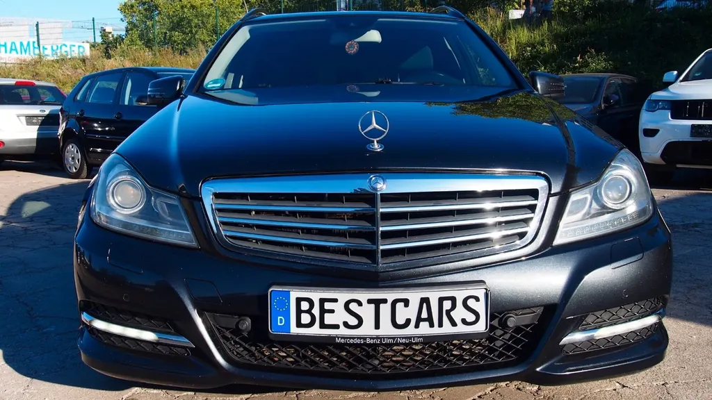 Mercedes-Benz C 220