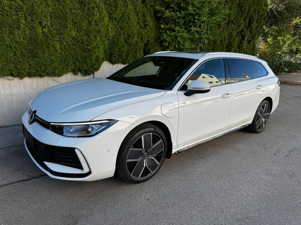 VW Passat Variant
