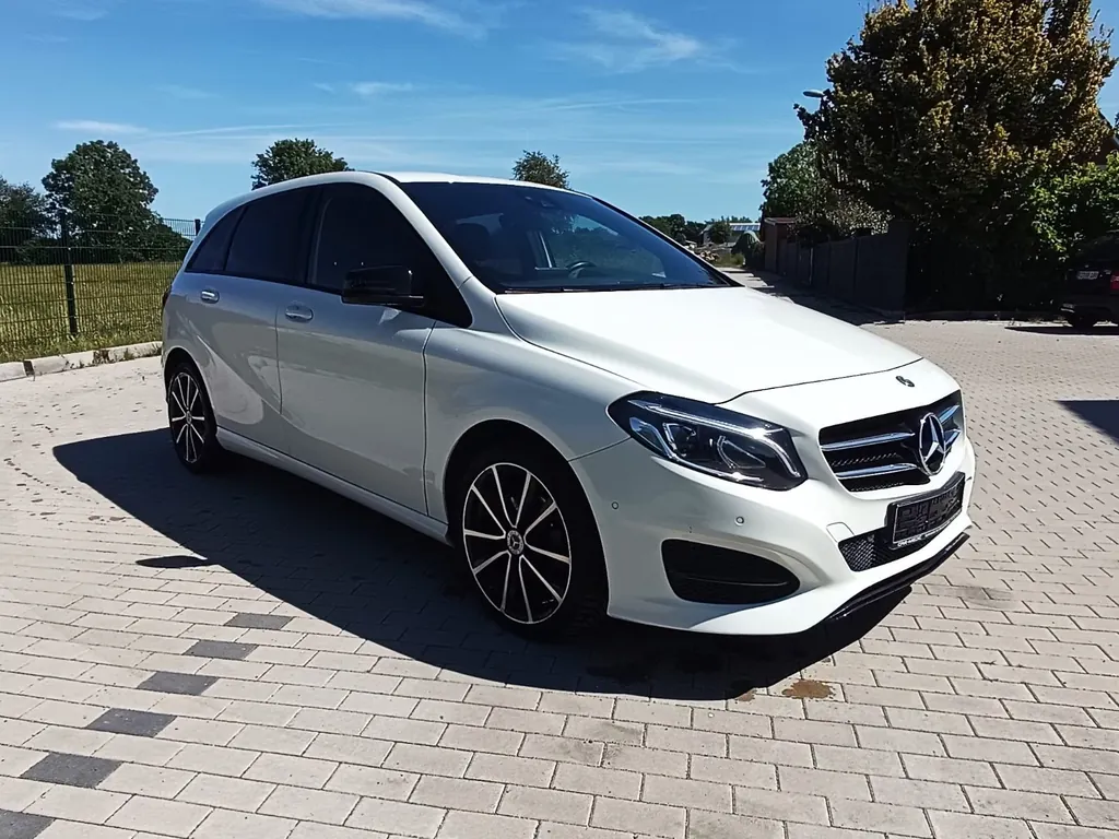 Mercedes-Benz B 200