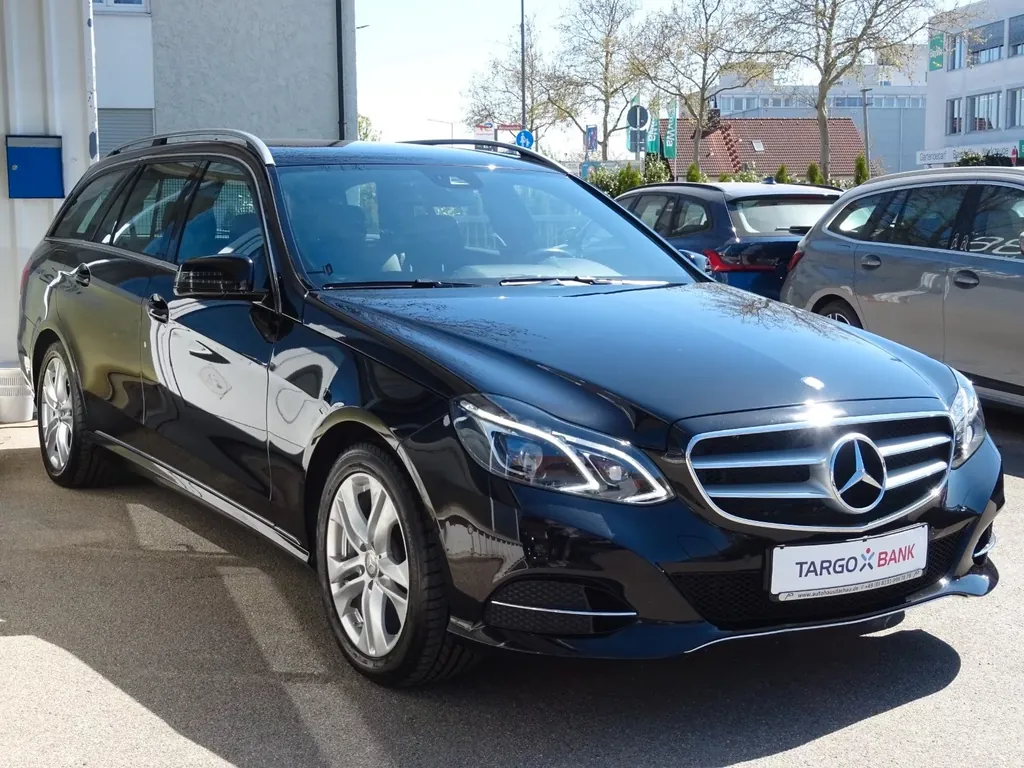 Mercedes-Benz E 220